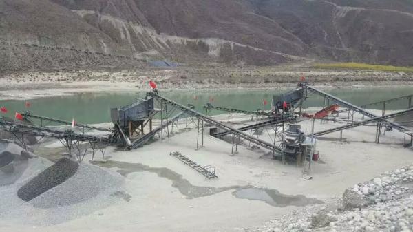 西藏林芝某沙厂输送带安装